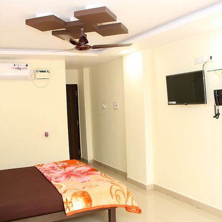 Hotel Swaraj The Goan Dream Calangute Exterior foto