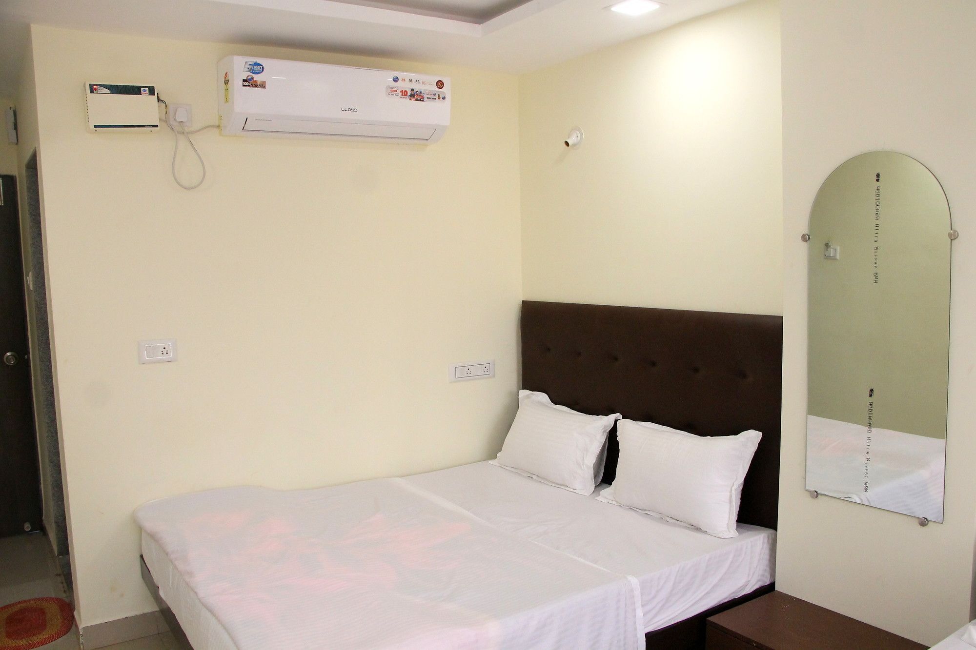 Hotel Swaraj The Goan Dream Calangute Exterior foto