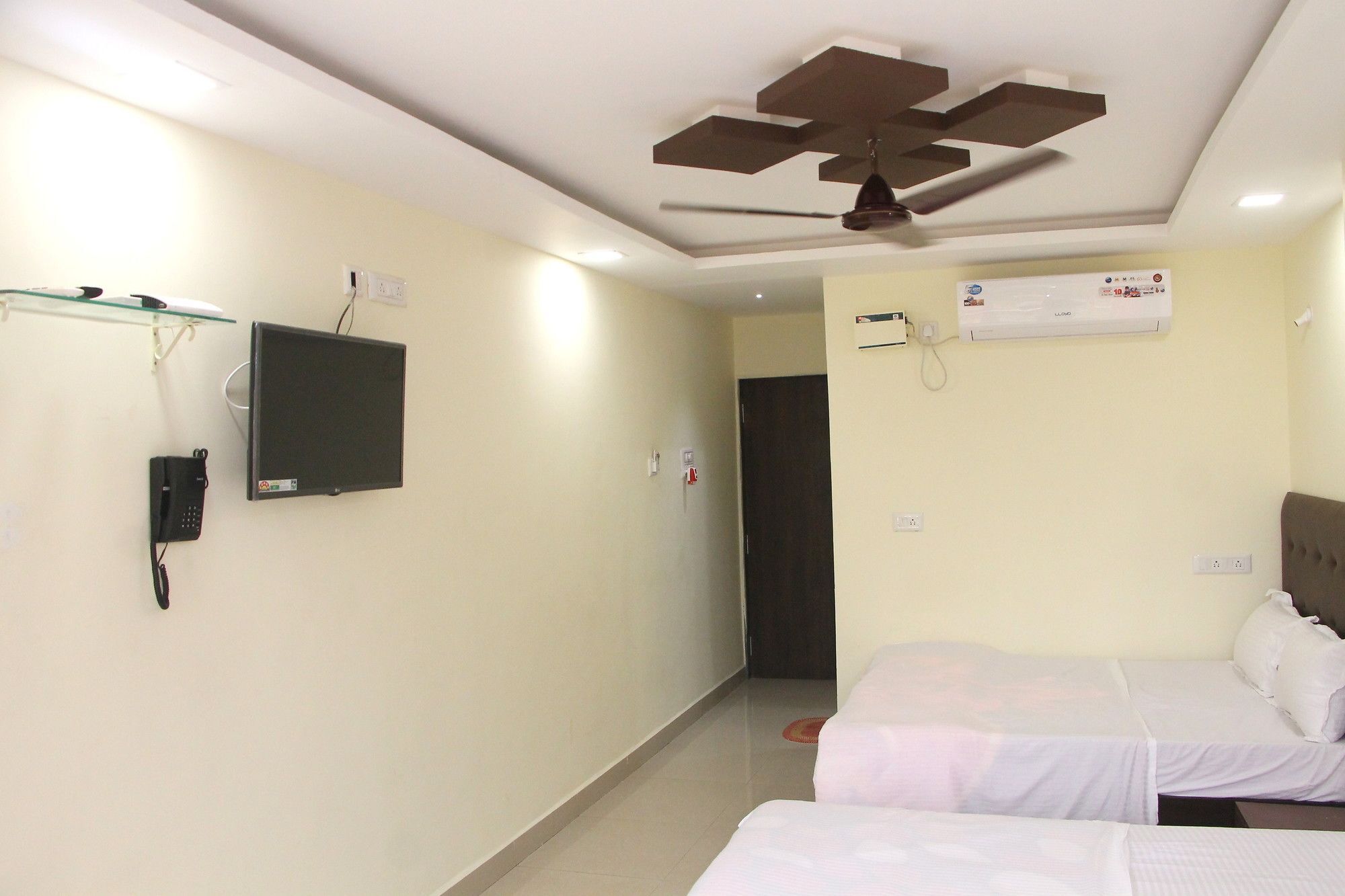 Hotel Swaraj The Goan Dream Calangute Exterior foto